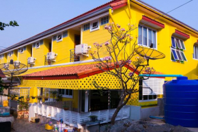 Отель Rak Ban Kerd House  Tha Thewawong